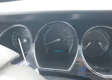 2010 Ford Taurus Limited z USA, uszkodzony, nr VIN 1FAHP2FW5AG108361